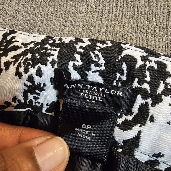 Ann Taylor Black and White Office Career Casual Lined Patterned Skirt 6 Petite - Picture 4 of 6